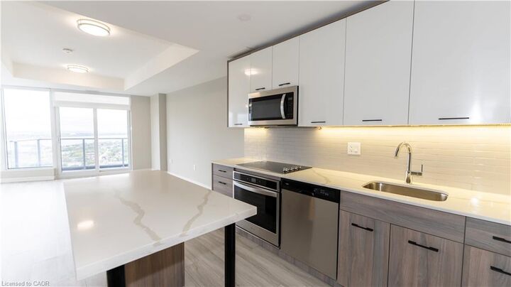 Property Photo:  20 George Street 1202  ON L8P 0C4 