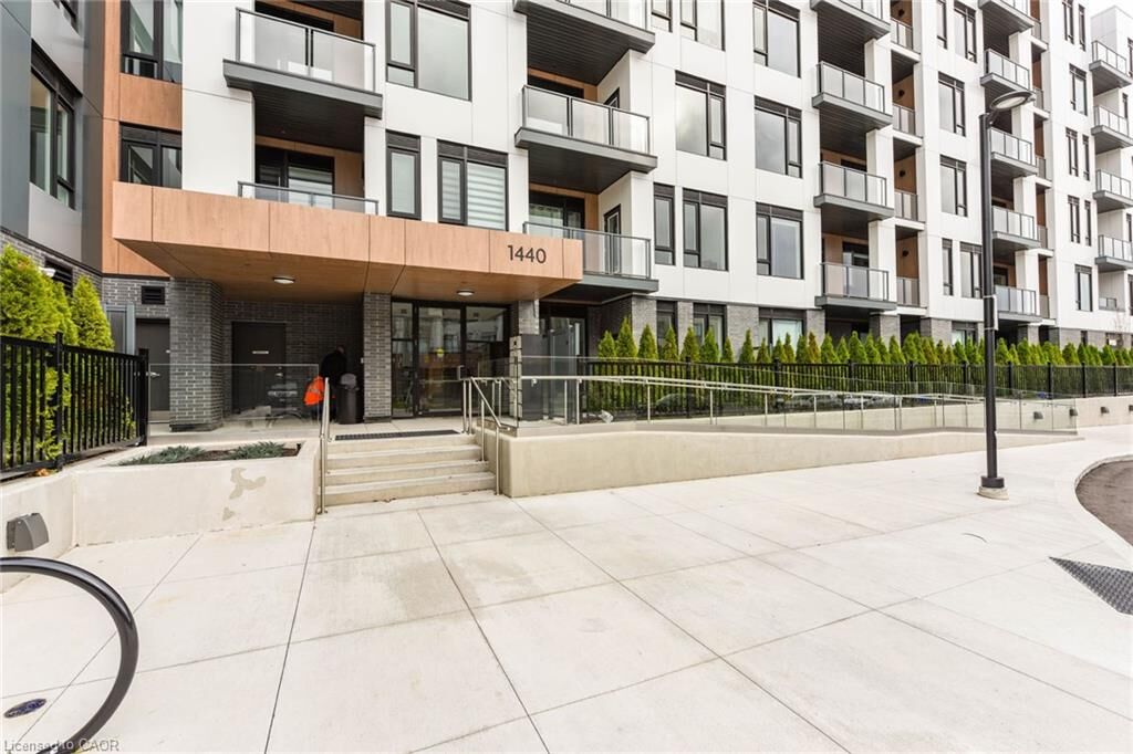 Property Photo:  1440 Clarriage Court 603  ON L9E 1B3 