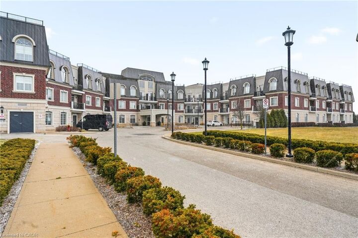 Property Photo:  2300 Upper Middle Road W 308  ON L6M 0T4 