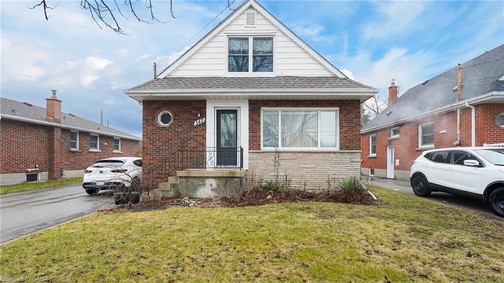Property Photo:  342 East 17th Street  ON L9A 4M8 
