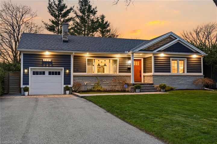 Property Photo:  2223 Deyncourt Drive  ON L7R 1W2 