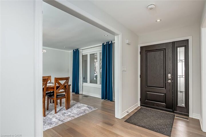 Property Photo:  3270 Spruce Avenue  ON L7N 1J4 