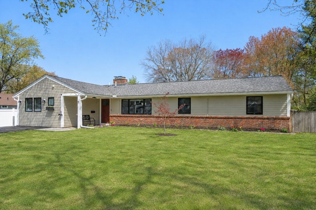 Property Photo:  11 Sunset Road  MA 01754 