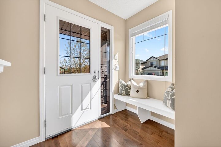 Property Photo:  1901 Baywater Alley SW  AB T4B 0T4 