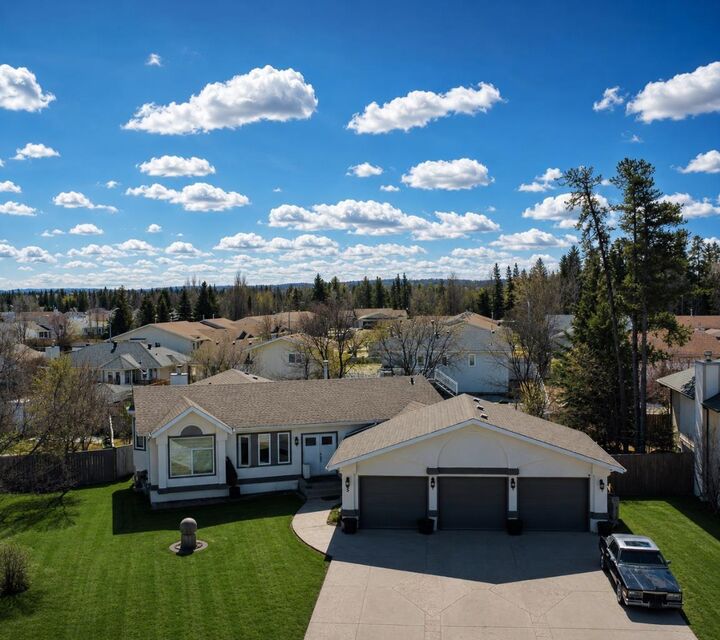 Property Photo:  5 Blueberry Crescent  AB T7S 1R2 