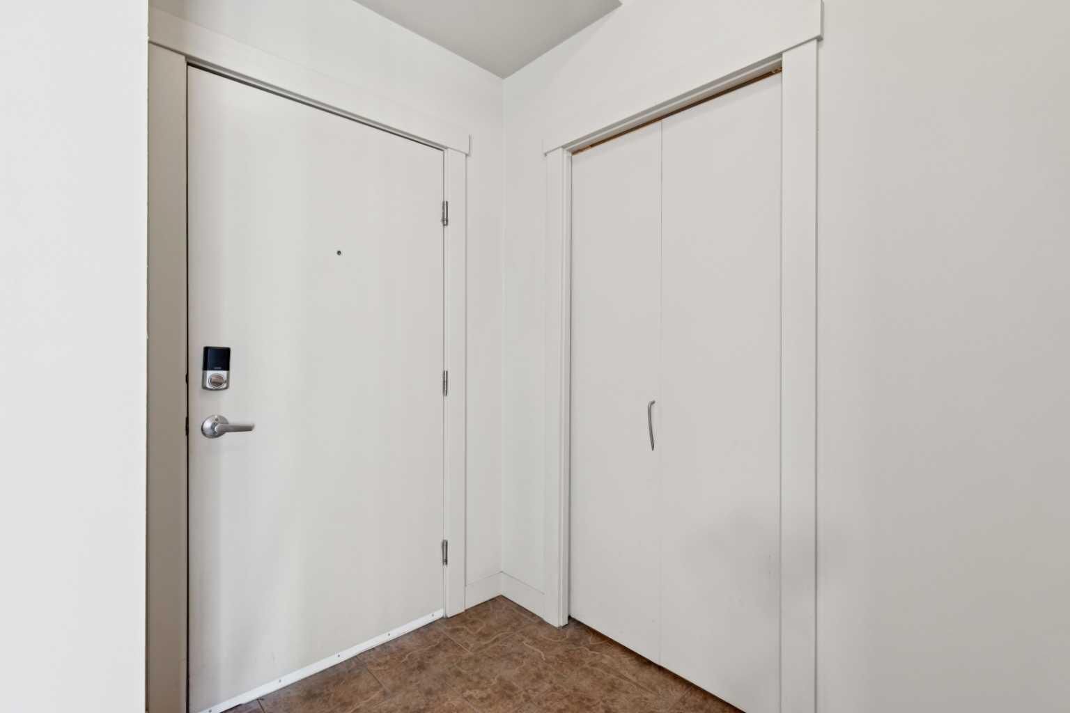 Property Photo:  8710 Horton Road SW 1502  AB T2V 0P7 