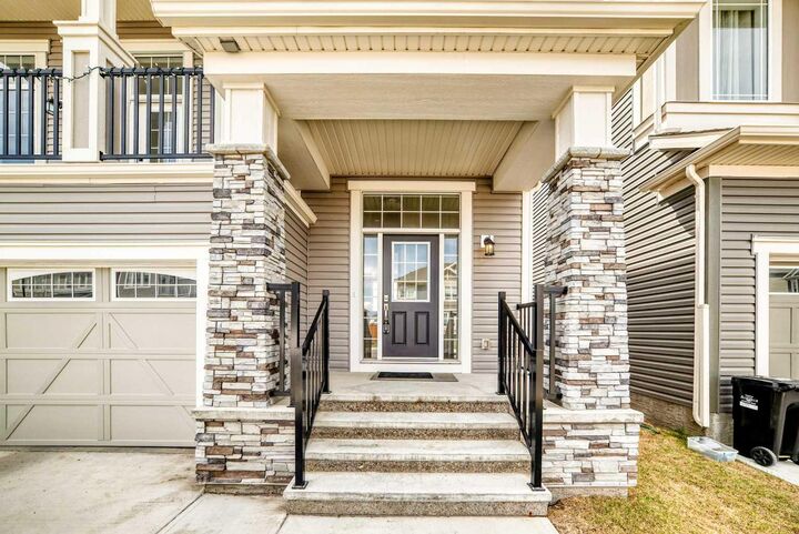 Property Photo:  641 Windrow Manor SW  AB T4B 5H5 