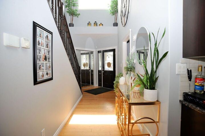 Property Photo:  5204 33 Avenue  AB T4V 4E2 
