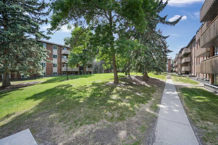 Property Photo:  11620 Elbow Drive SW 634  AB T2W 3L6 
