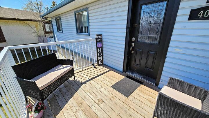 Property Photo:  409 400 Southridge Place  AB T0M 0W0 