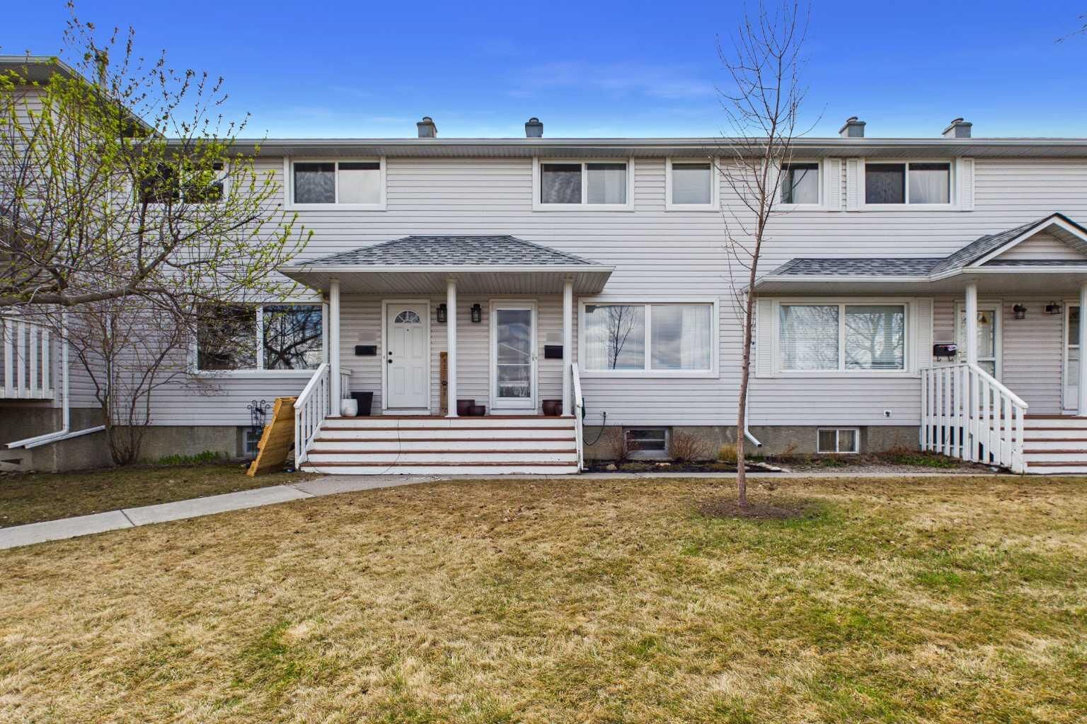 Property Photo:  584 Killarney Glen Court SW  AB T3E 7H4 