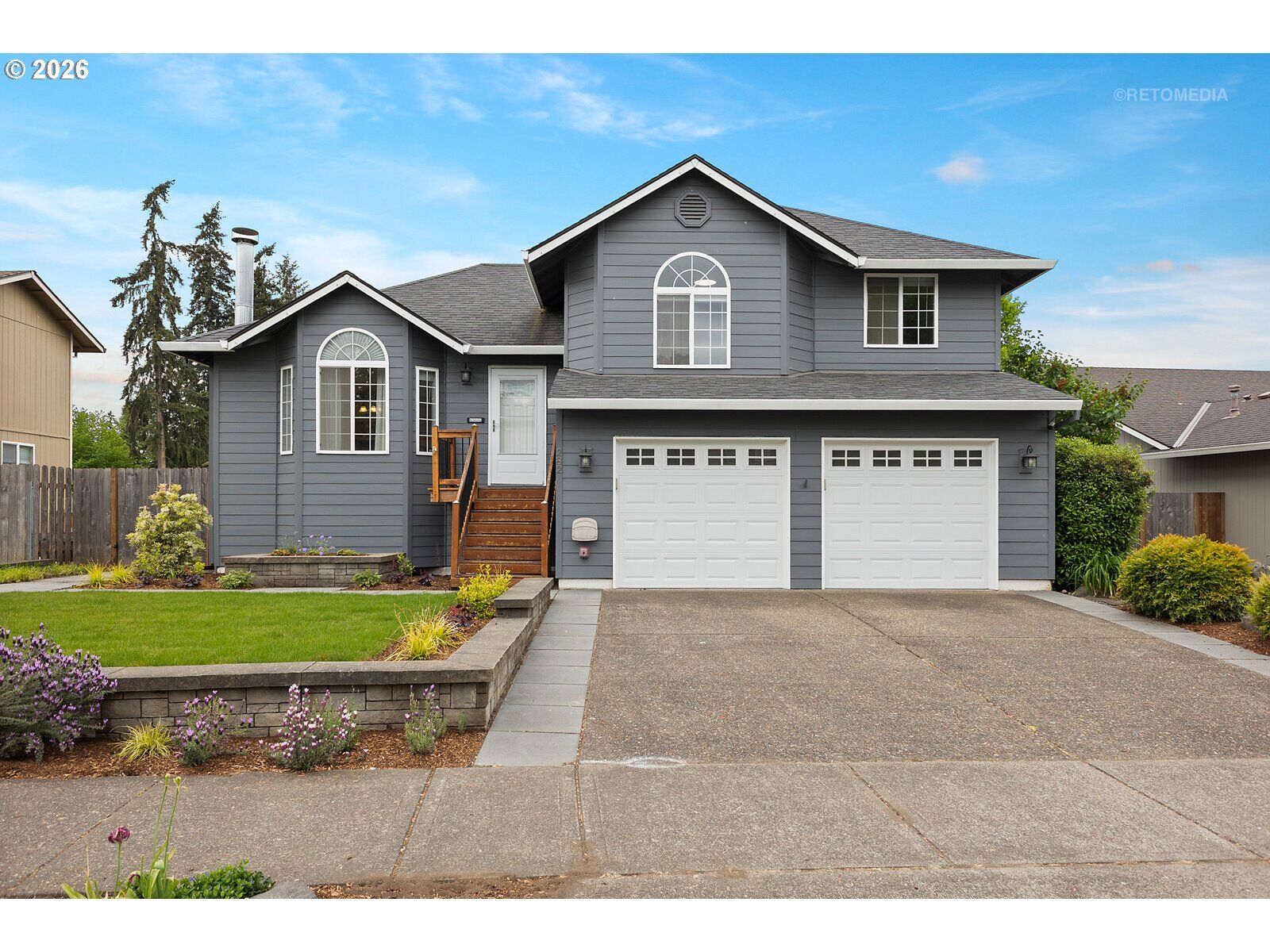 Property Photo:  282 NE Lenox St  OR 97124 