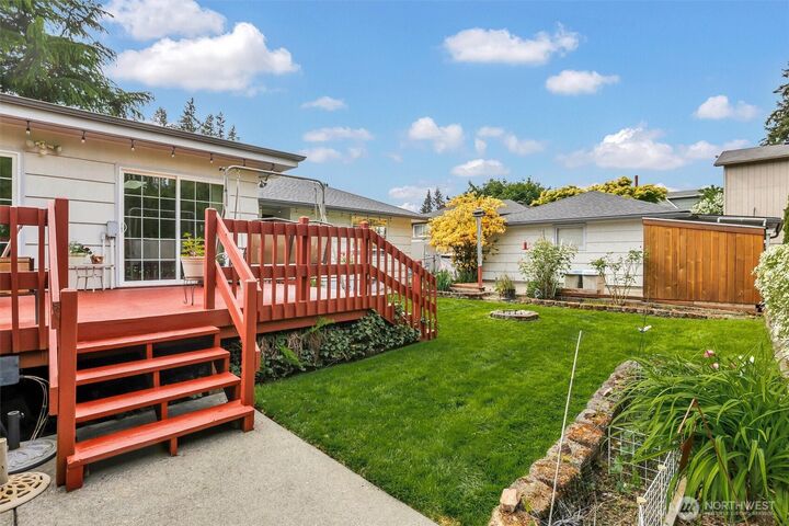Property Photo: 602 N 16th Avenue WA 98626