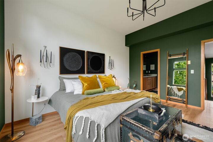 Property Photo:  4000  14th Avenue S A  WA 98108 
