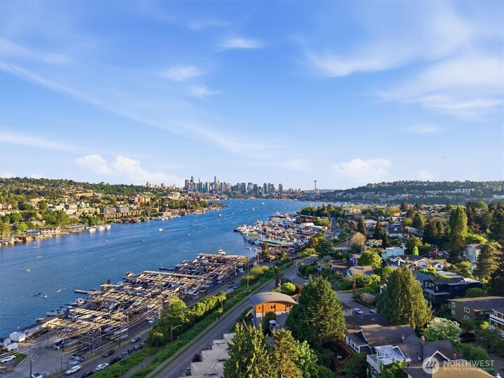 Property Photo:  2506 N 38th Street  WA 98103 