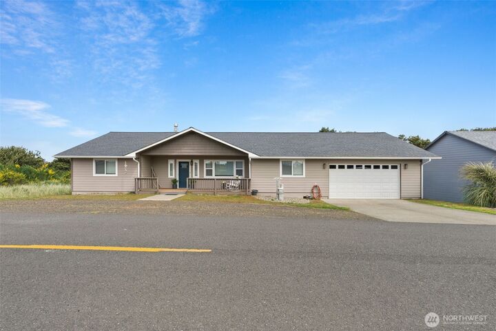 Property Photo:  1503  Dune Crest Loop  WA 98595 
