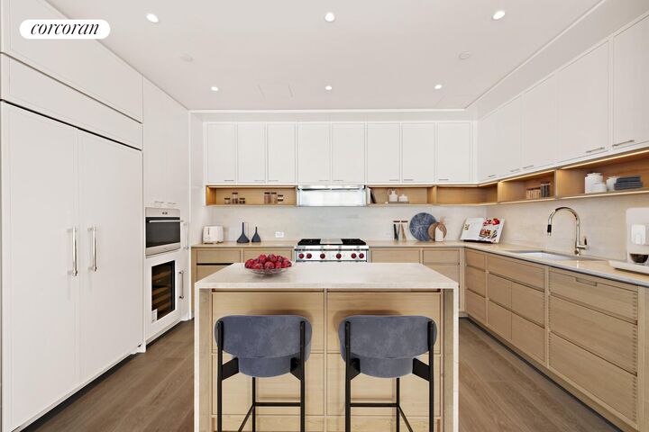 Property Photo:  250 W 96th Street 21C  NY 10025 