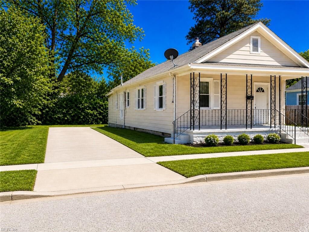Property Photo:  1314 20th St  VA 23324 