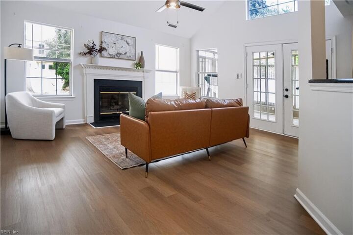Property Photo:  900 Sheffield St  VA 23666 