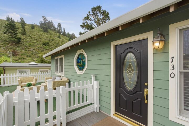 Property Photo:  730 Fern Avenue  CA 94044 