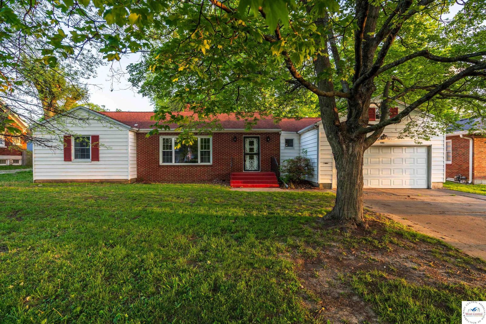 Property Photo:  1707 W 16th  MO 65301 