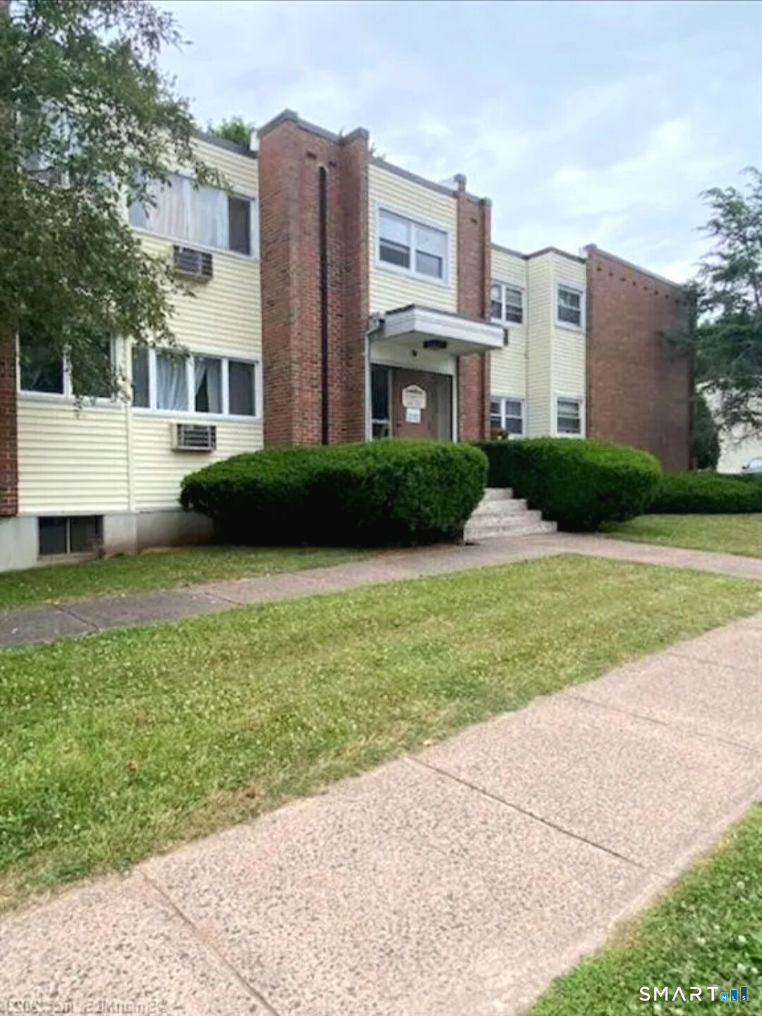Property Photo:  20 Thompson Road A  CT 06040 