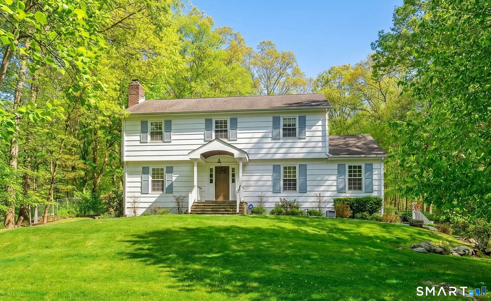 Property Photo:  189 Fishing Trail  CT 06903 