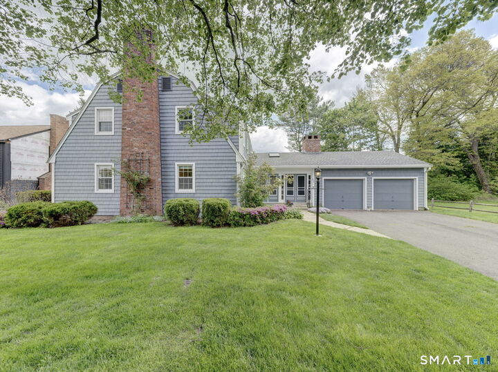 Property Photo:  62 Butternut Circle  CT 06109 