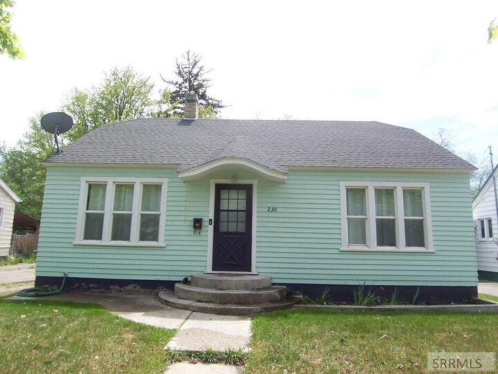 Property Photo:  230 E 13th Street  ID 83404 