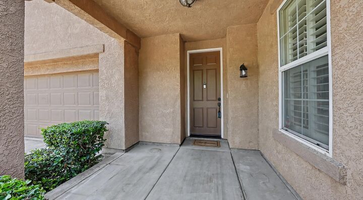 Property Photo:  1534 N Oliveto Court  CA 93291 