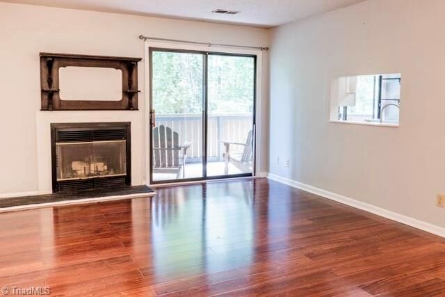 Property Photo:  2935 Oaktop Circle  NC 27410 