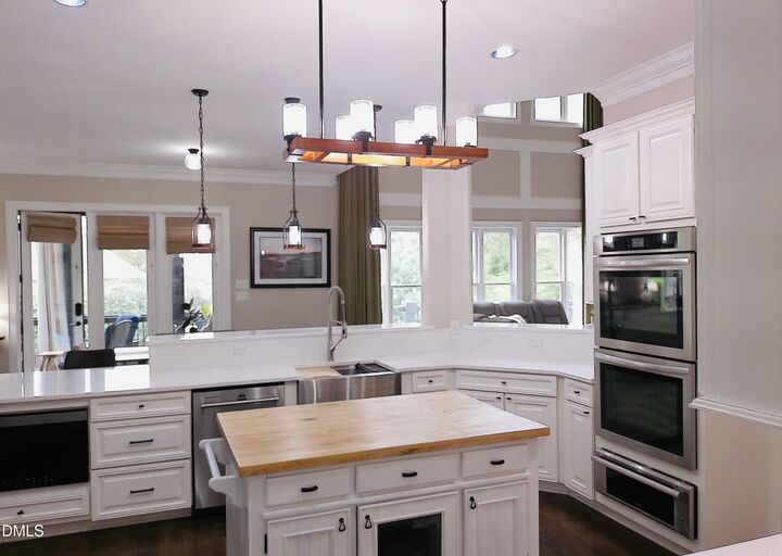 Property Photo:  2515 Village Manor Way  NC 27614 