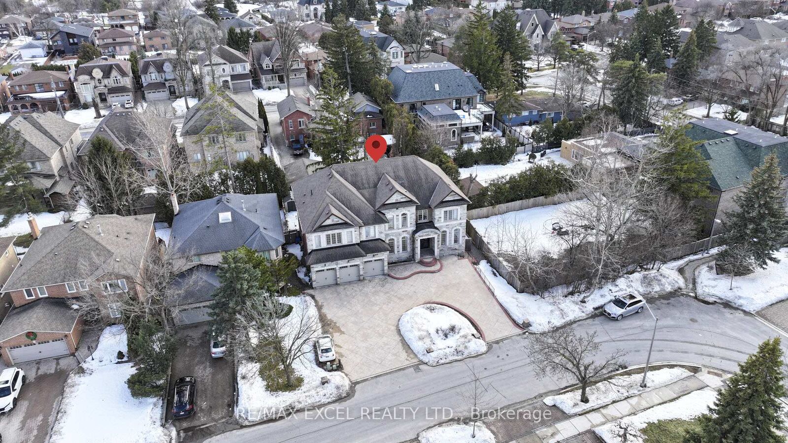 Property Photo: 19 Addison Street ON L4C 9N1