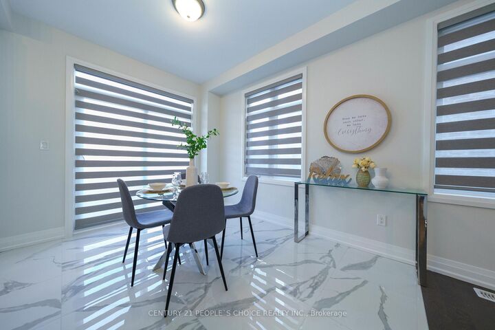 Property Photo:  43 Quinton Ridge  ON L6Y 6J4 