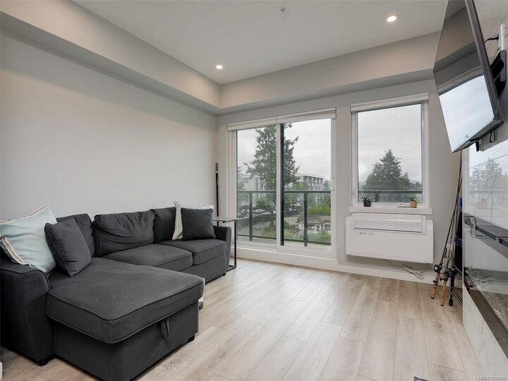 Property Photo:  654 Granderson Rd 404  BC V9B 7B9 