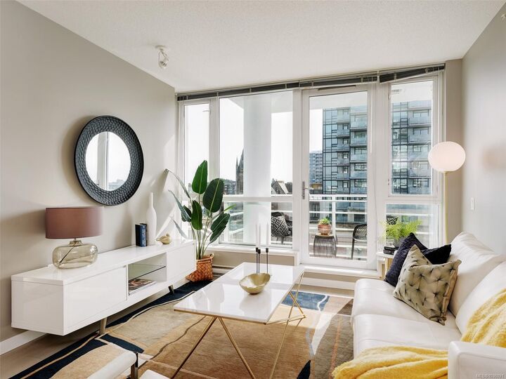 834 Johnson St #708 — photo 1