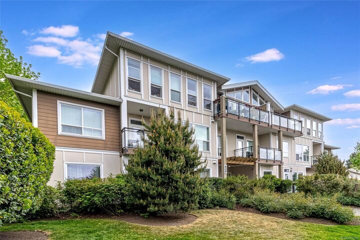 Property Photo:  938 Dunford Ave 309  BC V9B 2S3 