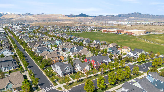Property Photo:  10388 S Split Rock Dr W  UT 84095 