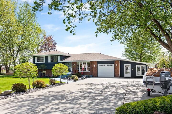 Property Photo: 19085 Blue Water Avenue ON N0P 2L0