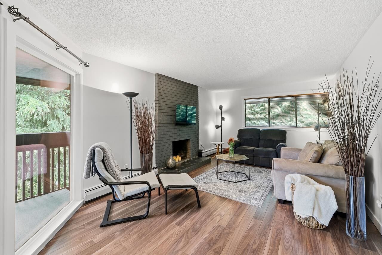 Property Photo:  1561 Vidal Street 306  BC V4B 5A7 