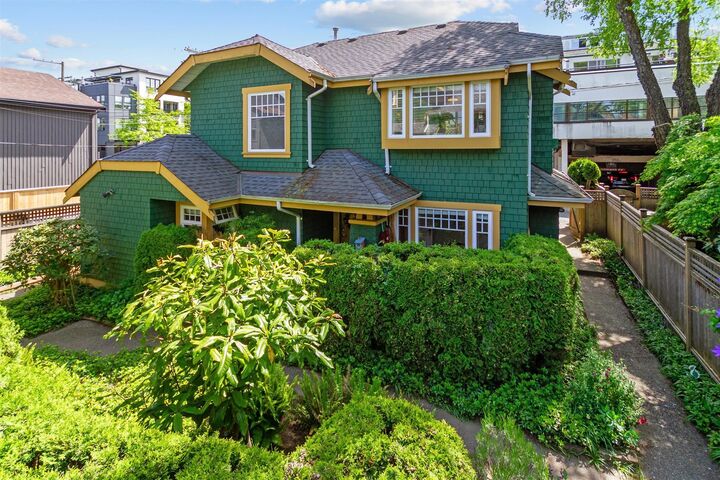 2952 W 8th Avenue — photo 1