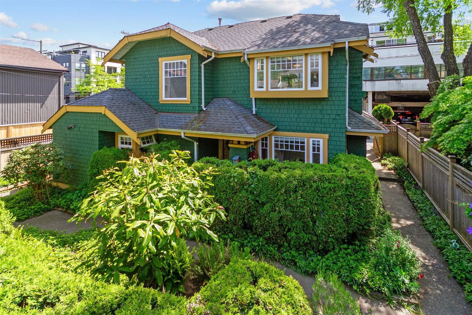 Property Photo: 2952 W 8th Avenue BC V6K 2C1