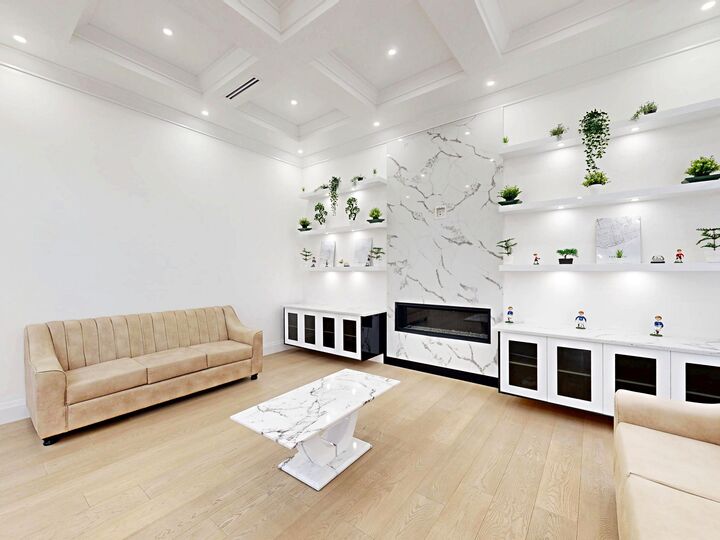 Property Photo: 3560 Highland Boulevard BC V7R 2Y6