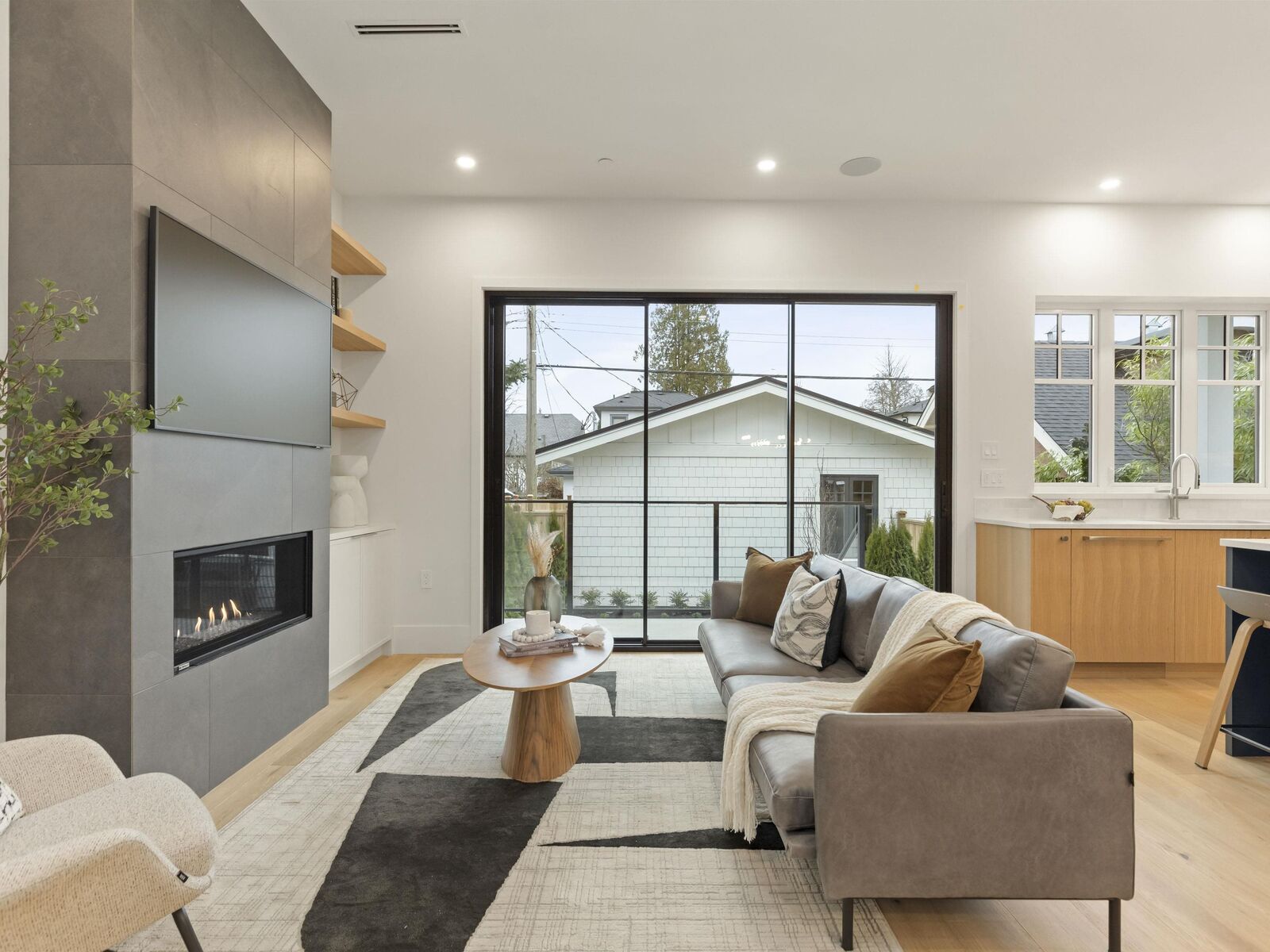 Property Photo:  3919 W 18th Avenue 2  BC V6S 1B6 