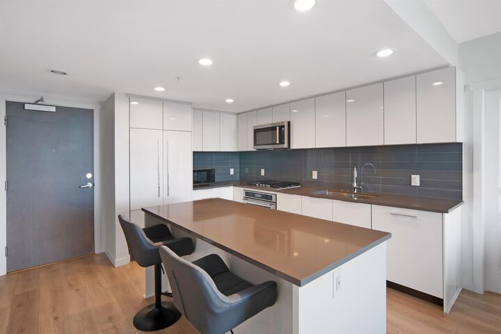 Property Photo:  3096 Windsor Gate 2205  BC V3B 0P4 