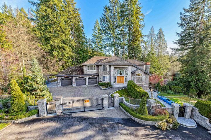Property Photo: 188 Wyndham Crescent BC V3H 4X9