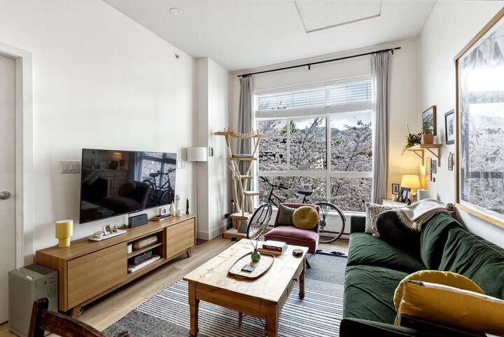 Property Photo:  2957 Glen Drive 403  BC V3B 0B5 