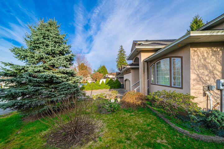 Property Photo:  10123 157 Street  BC V4N 4S3 