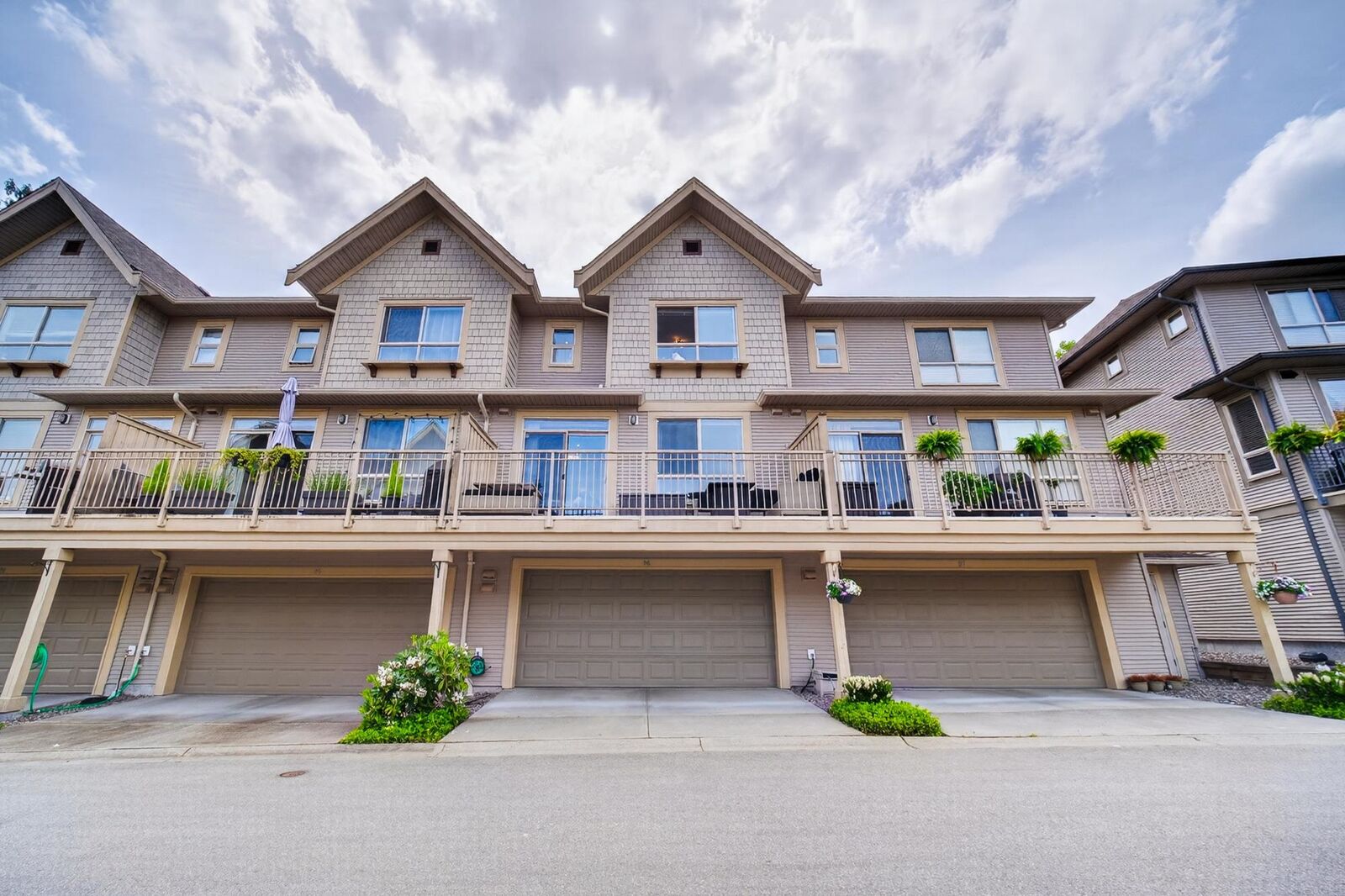Property Photo: 2738 158 Street 96 BC V3Z 3K3