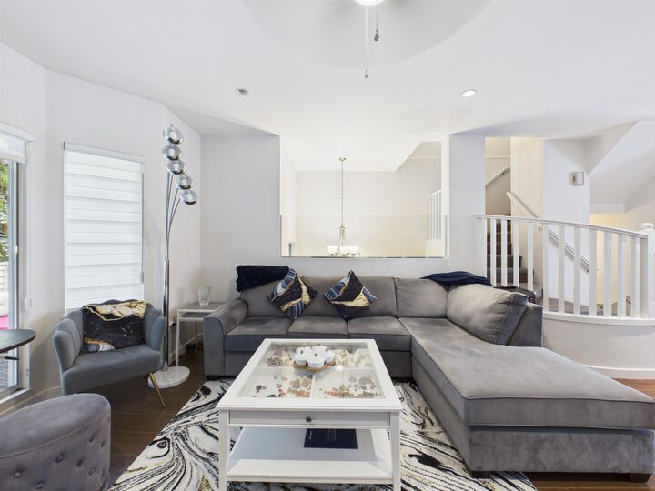 Property Photo: 6700 Rumble Street 8 BC V5E 4H7